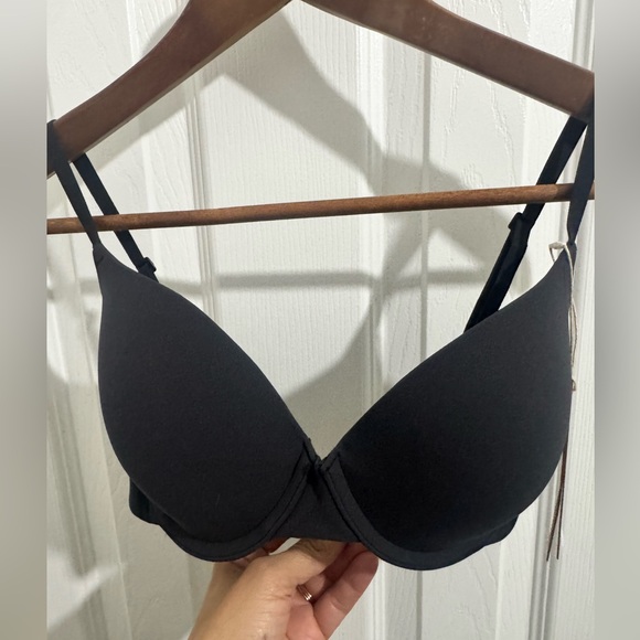 SKIMS FITS EVERYBODY T-Shirt Black Bra - Picture 1 of 4